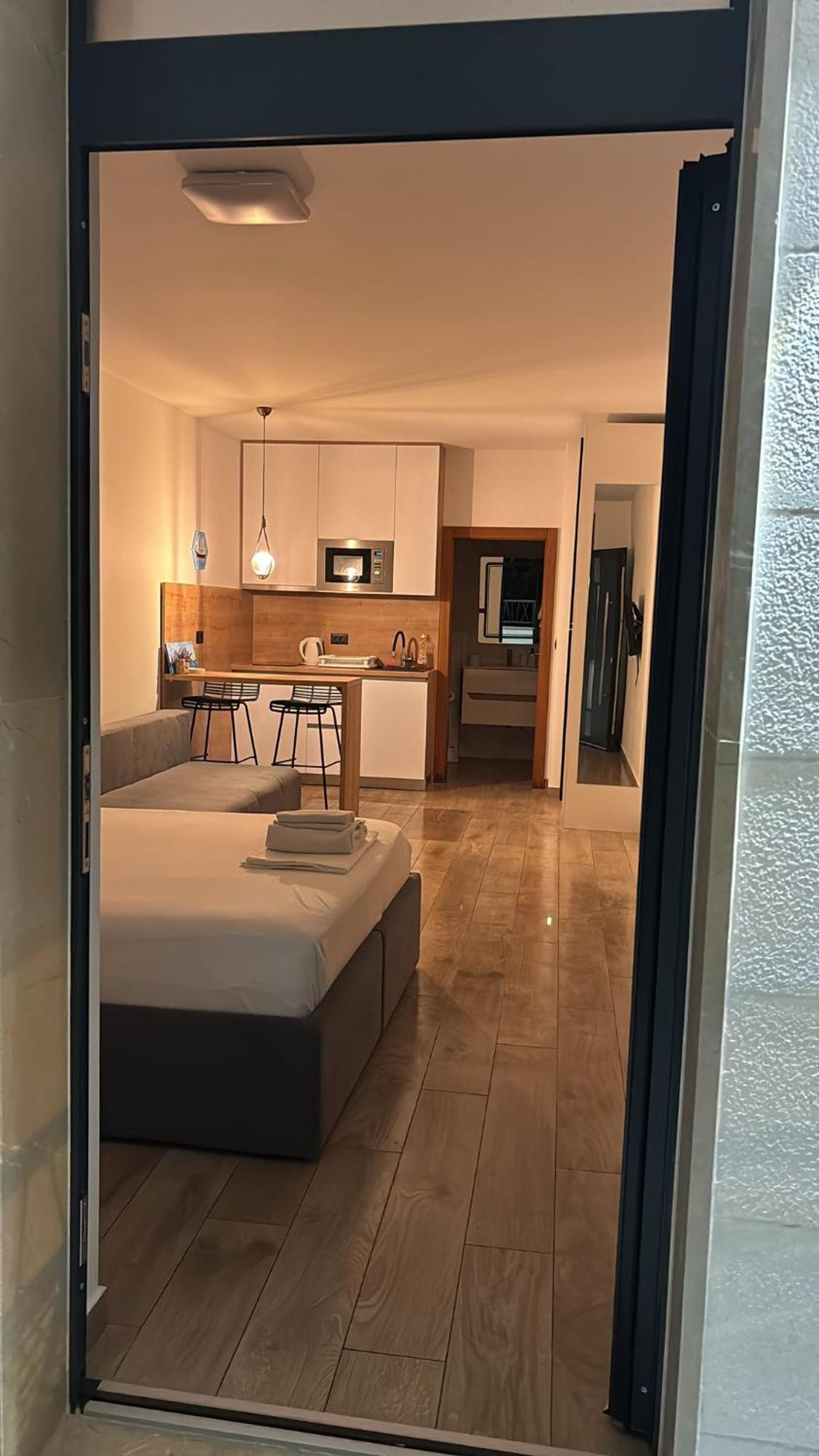 Apartments "Lory" -Baška Voda Buitenkant foto